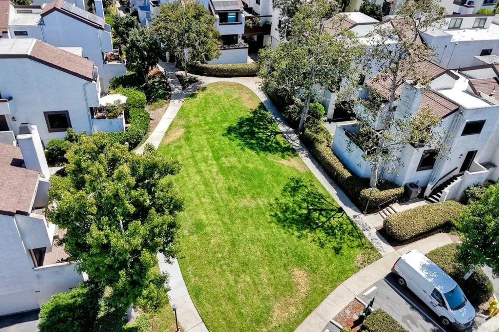 2232 Caminito Pajarito #114 San Diego, CA 92107