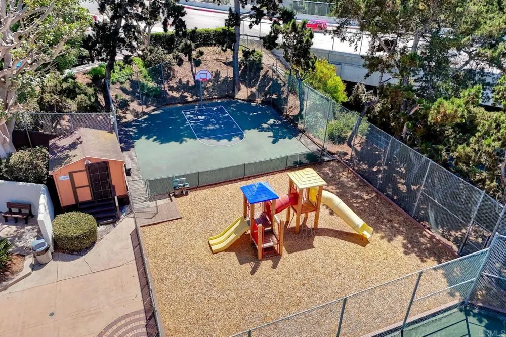 2232 Caminito Pajarito #114 San Diego, CA 92107