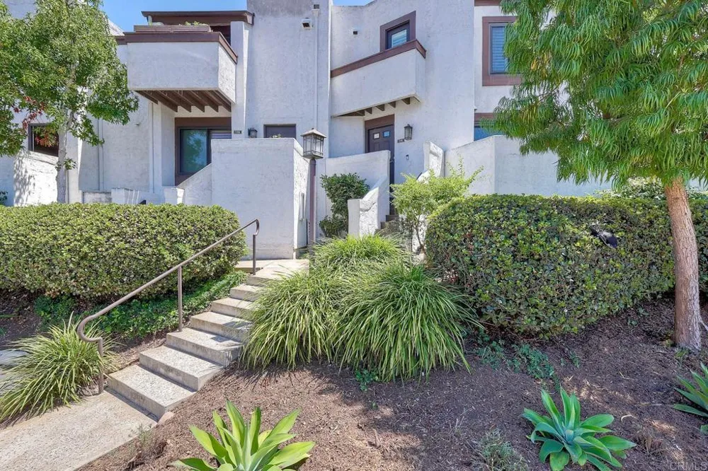 2232 Caminito Pajarito #114 San Diego, CA 92107