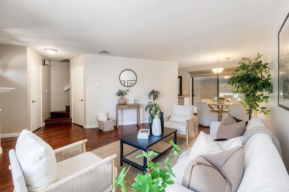 2232 Caminito Pajarito #114 San Diego, CA 92107