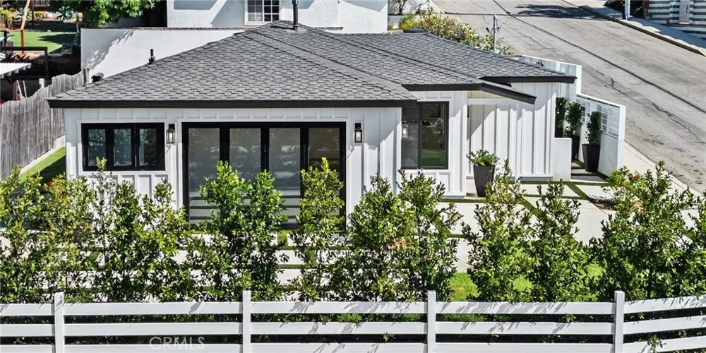 201 N Herrin Street Manhattan Beach, CA 90266