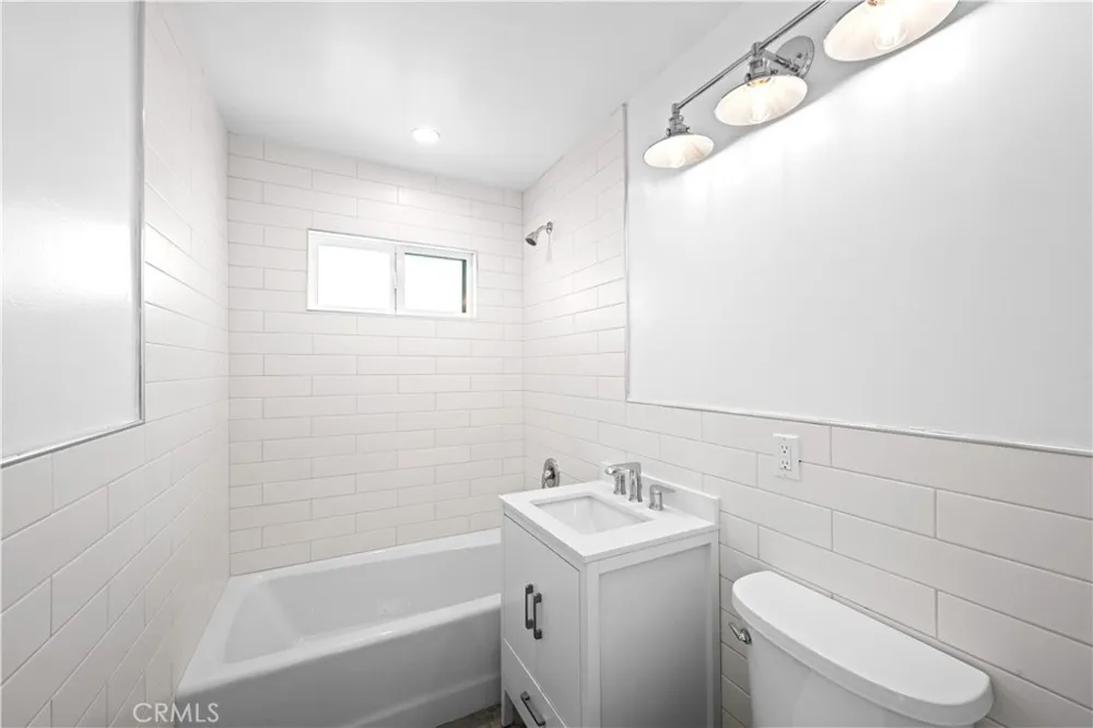 201 N Herrin Street Manhattan Beach, CA 90266