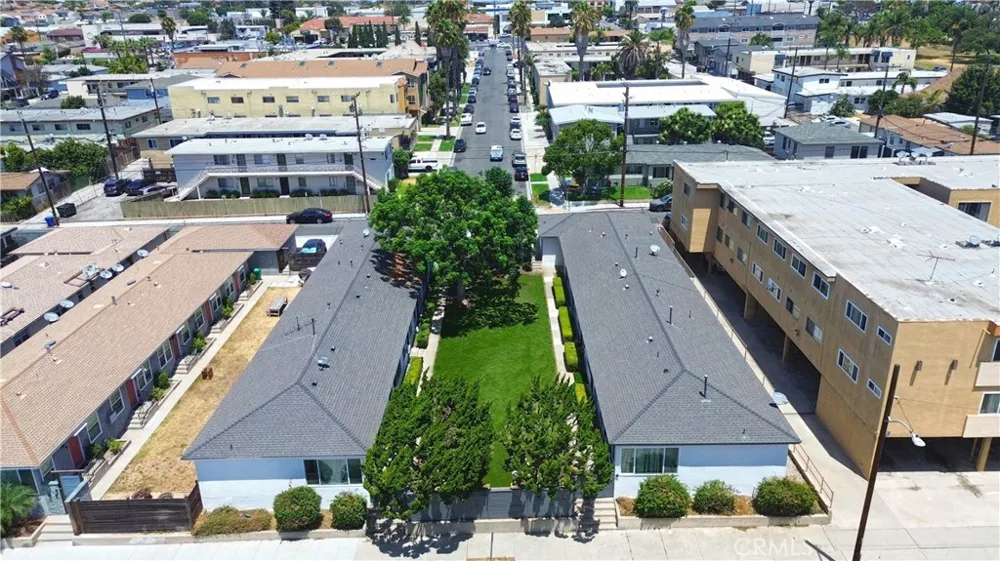 3245 E Wilton Street Long Beach, CA 90804