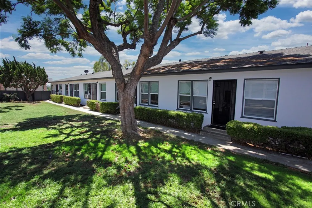 3245 E Wilton Street Long Beach, CA 90804