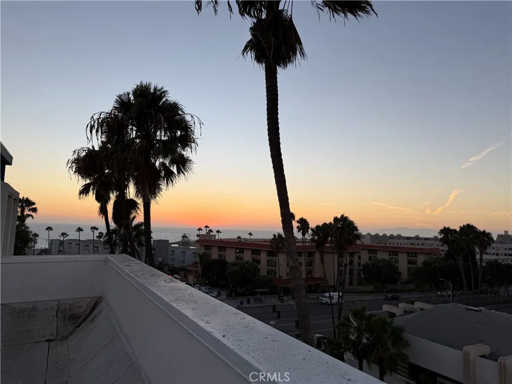 200 S Catalina Avenue #407 Redondo Beach, CA 90277