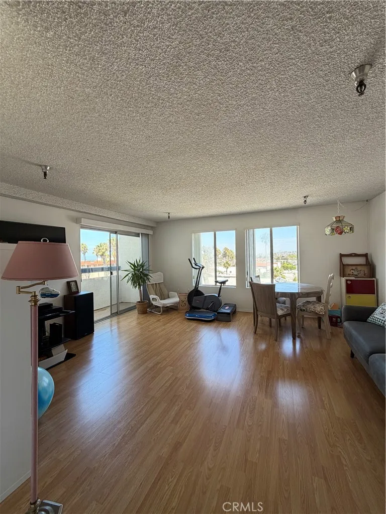200 S Catalina Avenue #407 Redondo Beach, CA 90277