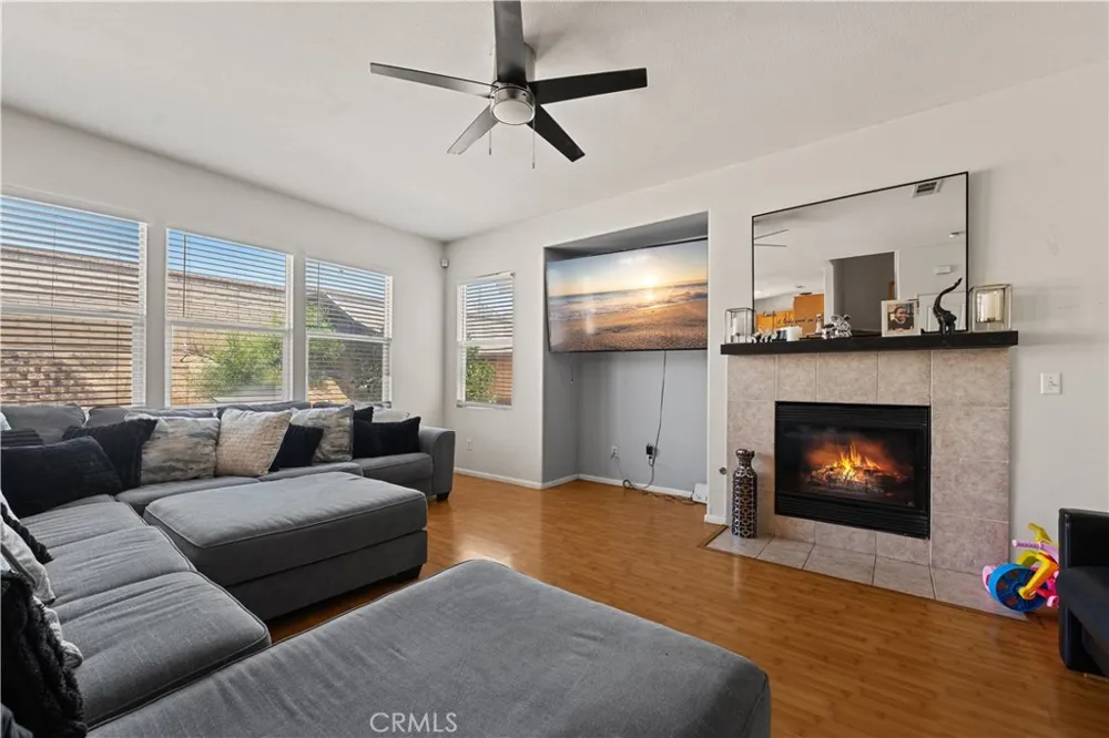 3962 Barbury Palms Perris, CA 92571