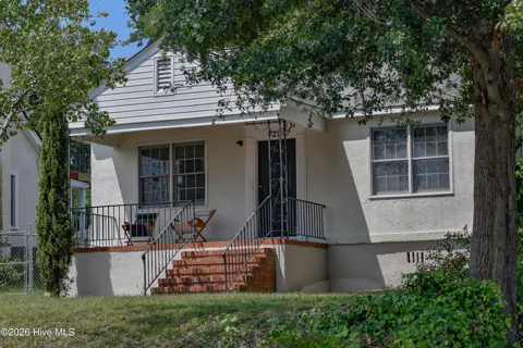 729 Heard Avenue