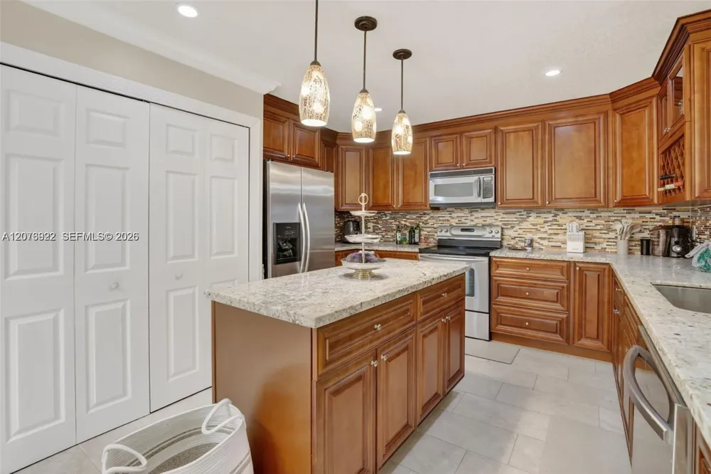 3815 NW 122nd Ter Sunrise, FL 33323
