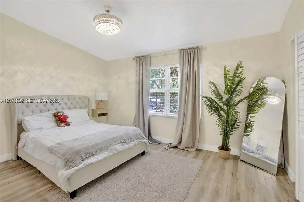 3815 NW 122nd Ter Sunrise, FL 33323