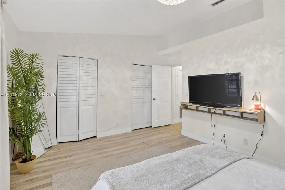 3815 NW 122nd Ter Sunrise, FL 33323