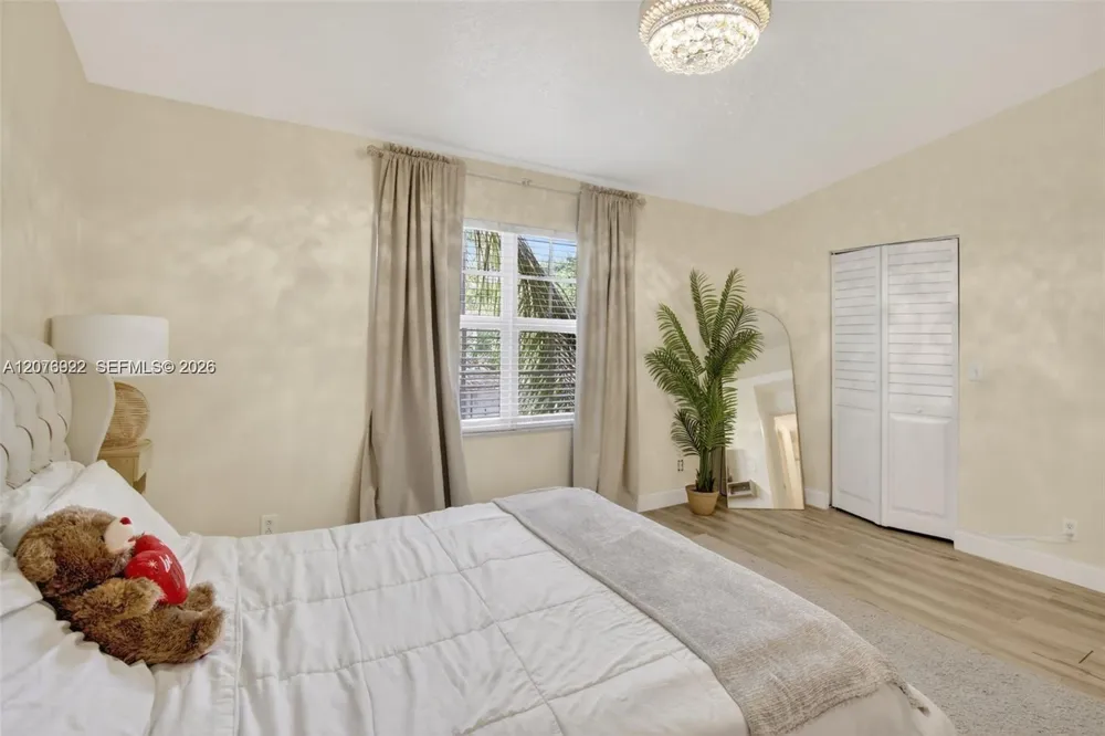 3815 NW 122nd Ter Sunrise, FL 33323