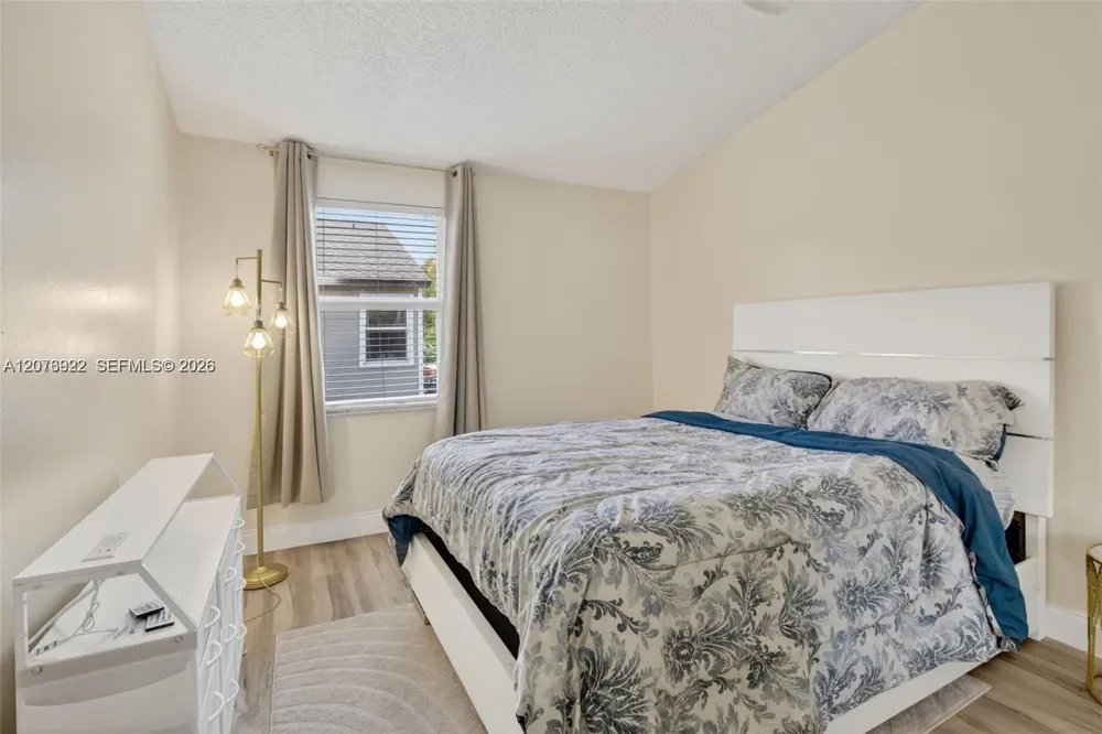 3815 NW 122nd Ter Sunrise, FL 33323