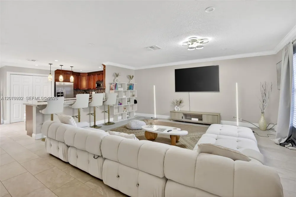 3815 NW 122nd Ter Sunrise, FL 33323