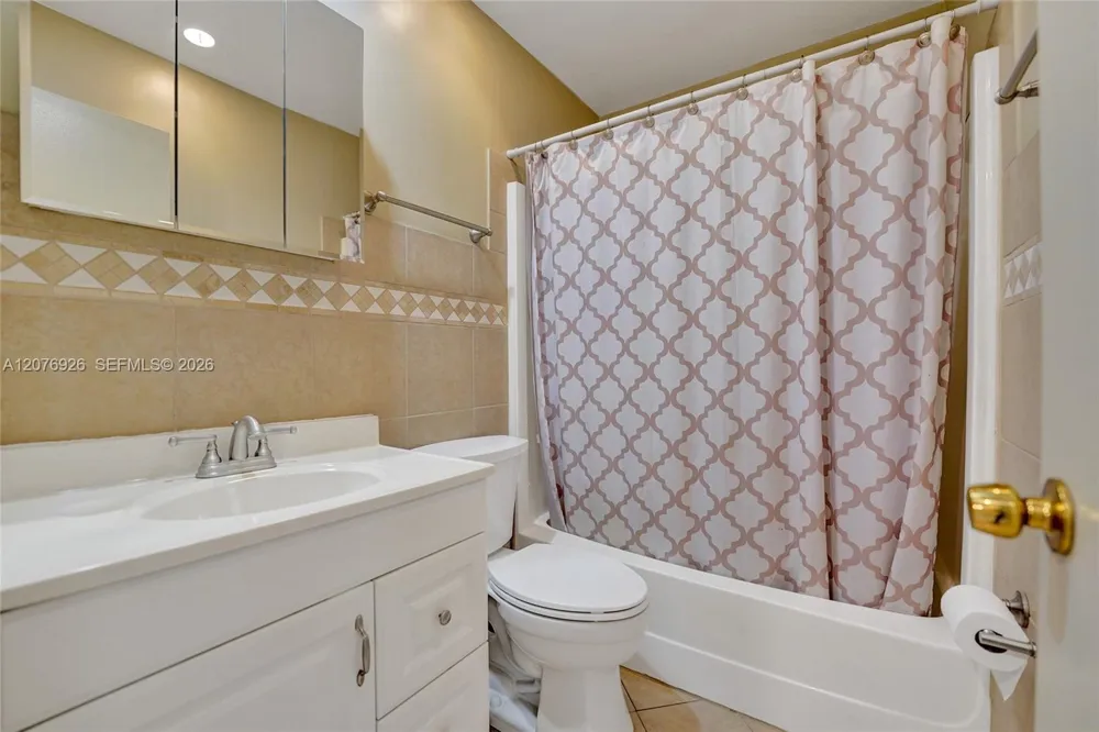 11154 NW 37th St Sunrise, FL 33351