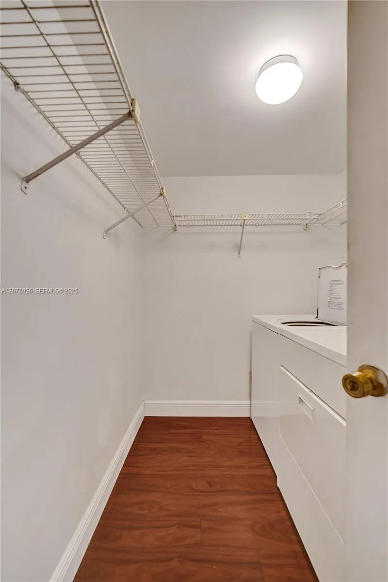 11154 NW 37th St Sunrise, FL 33351