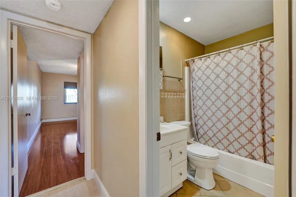 11154 NW 37th St Sunrise, FL 33351