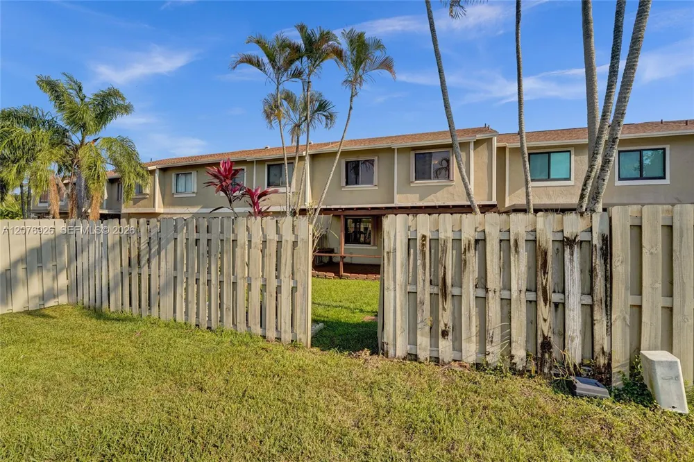 11154 NW 37th St Sunrise, FL 33351