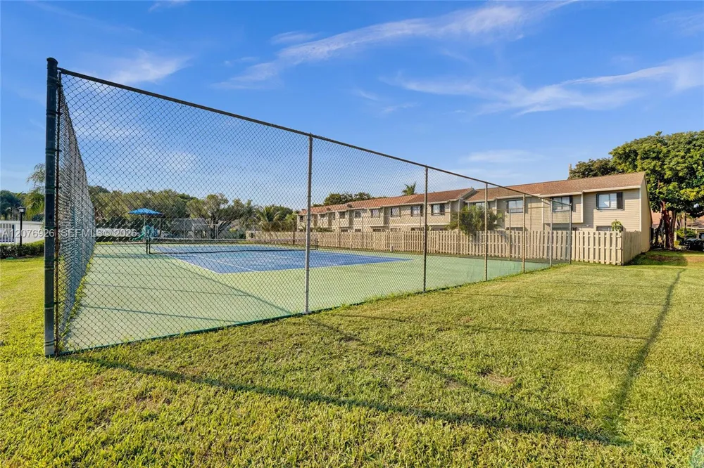 11154 NW 37th St Sunrise, FL 33351