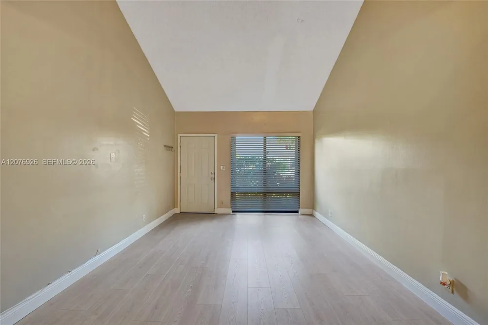 11154 NW 37th St Sunrise, FL 33351