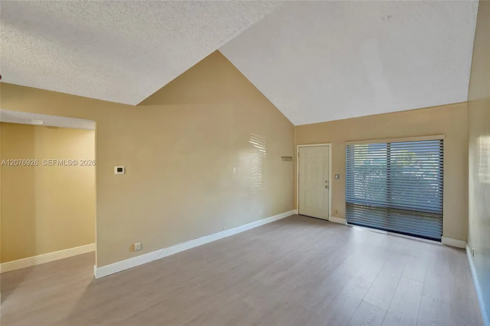 11154 NW 37th St Sunrise, FL 33351