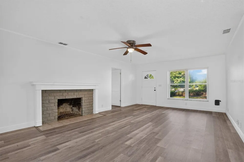 1202 ORANOLE ROAD Maitland, FL 32751