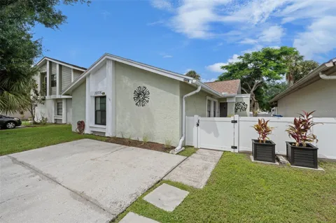 10318 ROSEMOUNT DRIVE