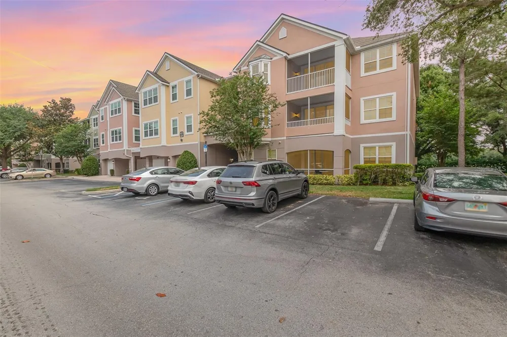 6663 QUEENS BOROUGH AVENUE #206 Orlando, FL 32835