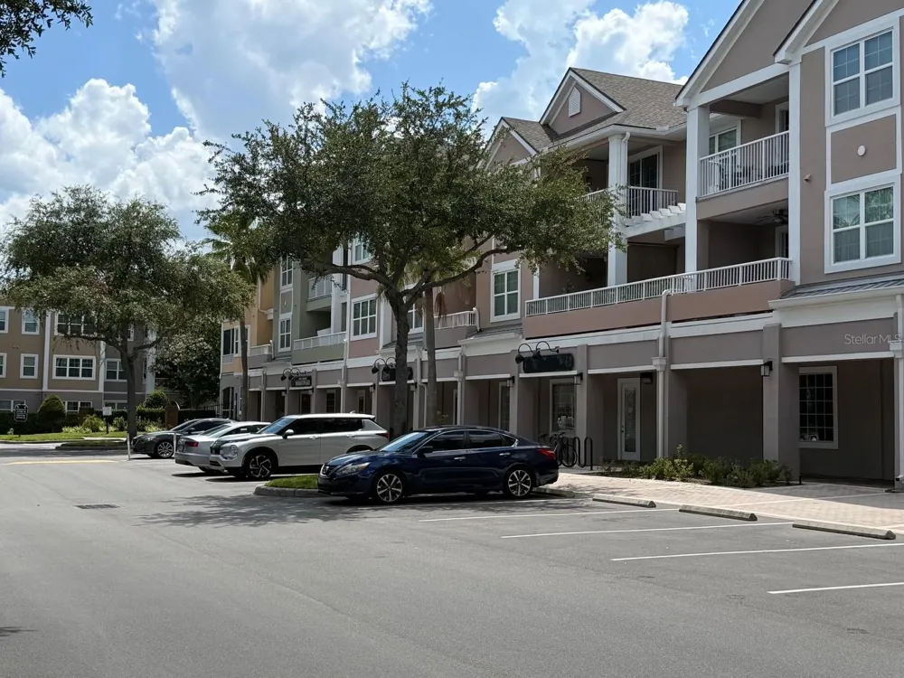 6663 QUEENS BOROUGH AVENUE #206 Orlando, FL 32835