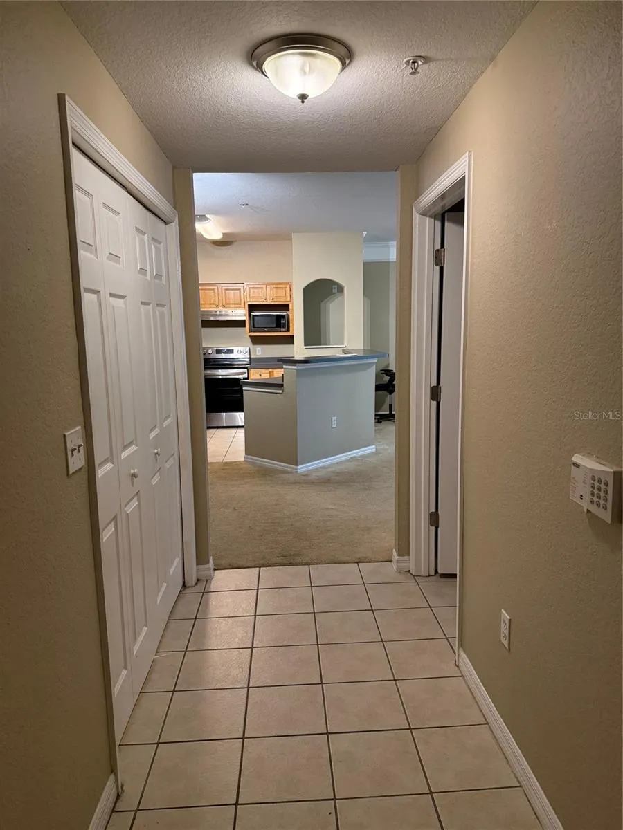 6663 QUEENS BOROUGH AVENUE #206 Orlando, FL 32835