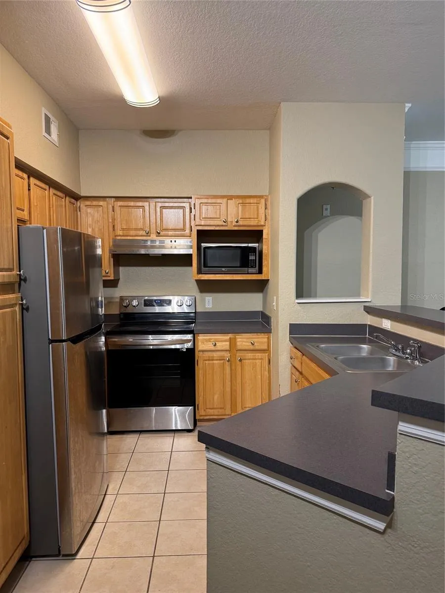 6663 QUEENS BOROUGH AVENUE #206 Orlando, FL 32835