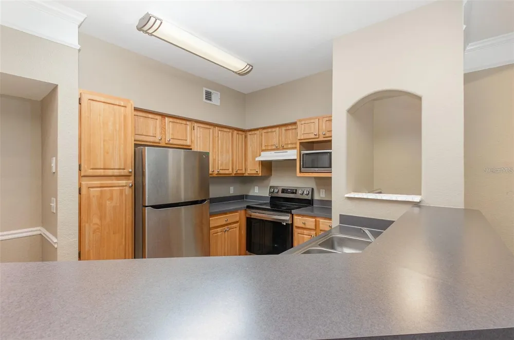 6663 QUEENS BOROUGH AVENUE #206 Orlando, FL 32835