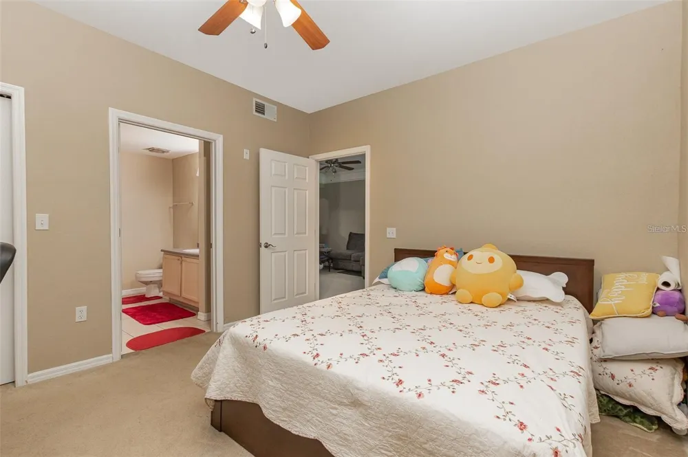 6663 QUEENS BOROUGH AVENUE #206 Orlando, FL 32835
