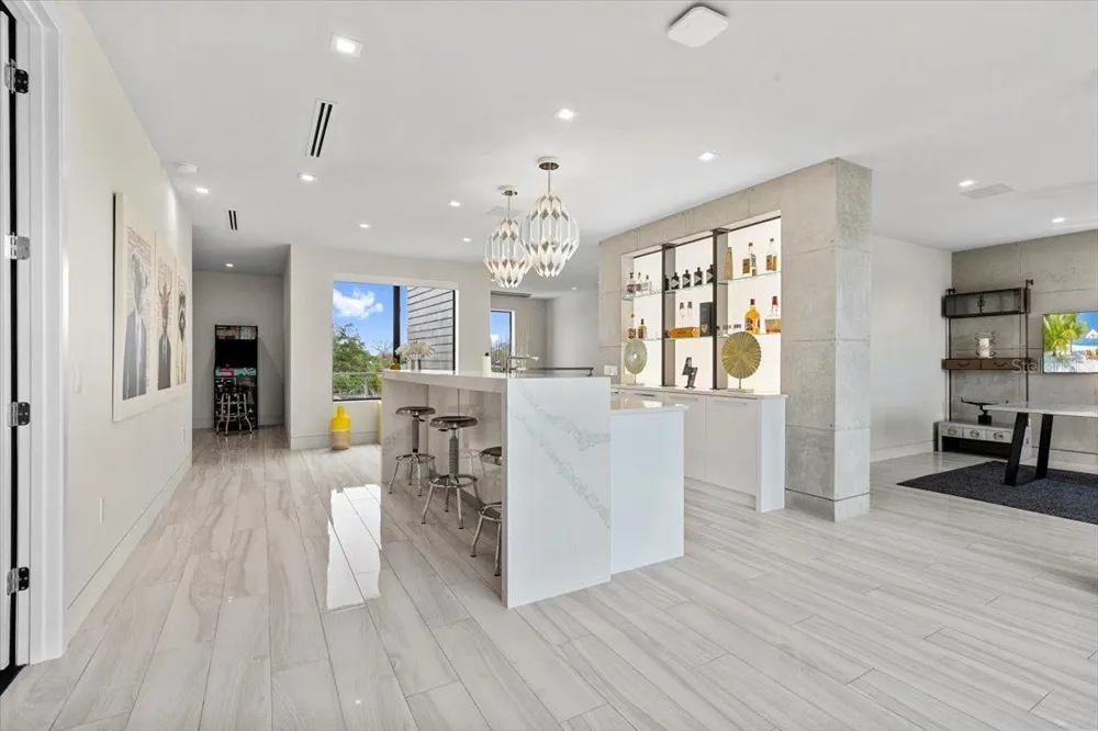 5131 W NEPTUNE WAY Tampa, FL 33609