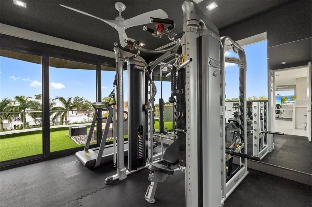 5131 W NEPTUNE WAY Tampa, FL 33609
