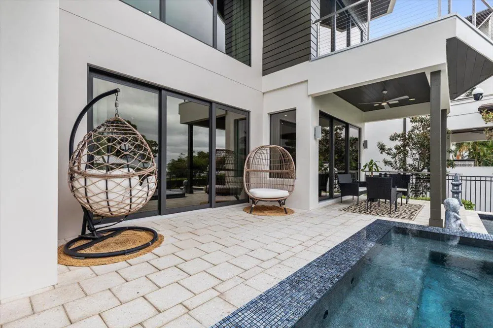 5131 W NEPTUNE WAY Tampa, FL 33609