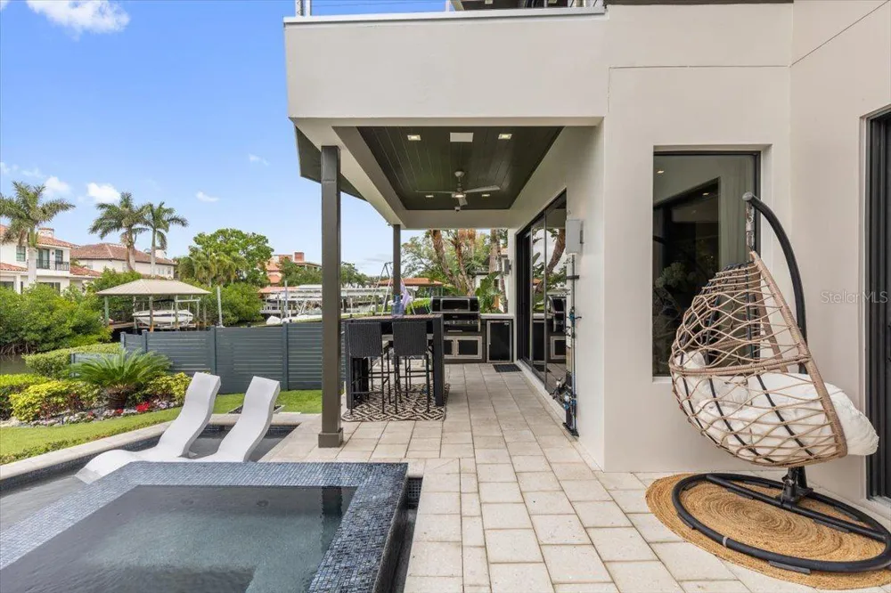 5131 W NEPTUNE WAY Tampa, FL 33609