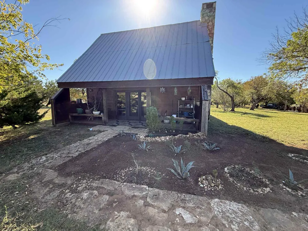 206 Topspin Drive Spicewood, TX 78669