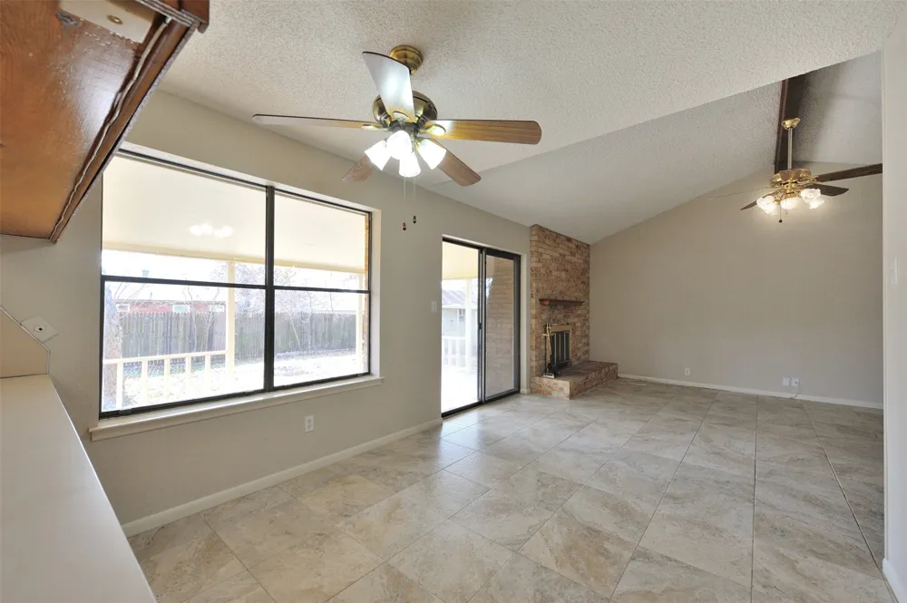 1209 Kay Drive Weatherford, TX 76086