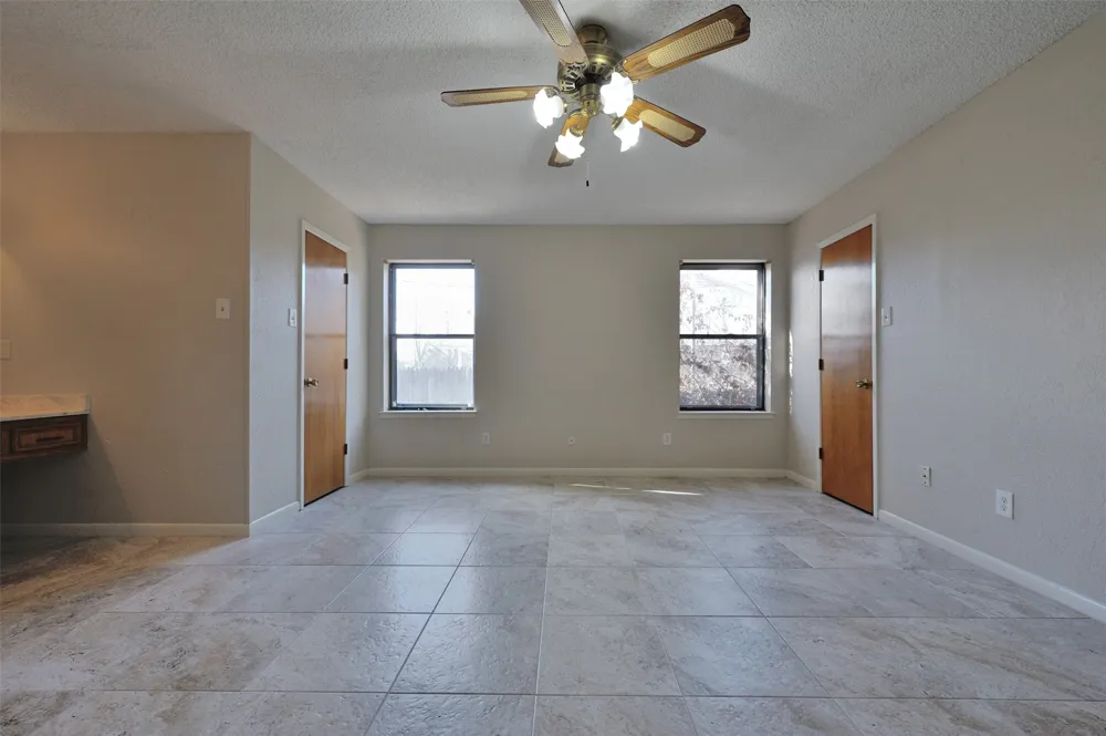 1209 Kay Drive Weatherford, TX 76086