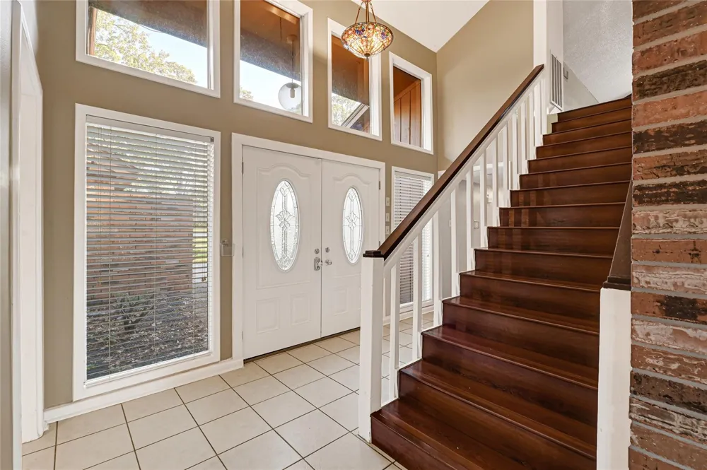 2106 White Feather Trail Crosby, TX 77532