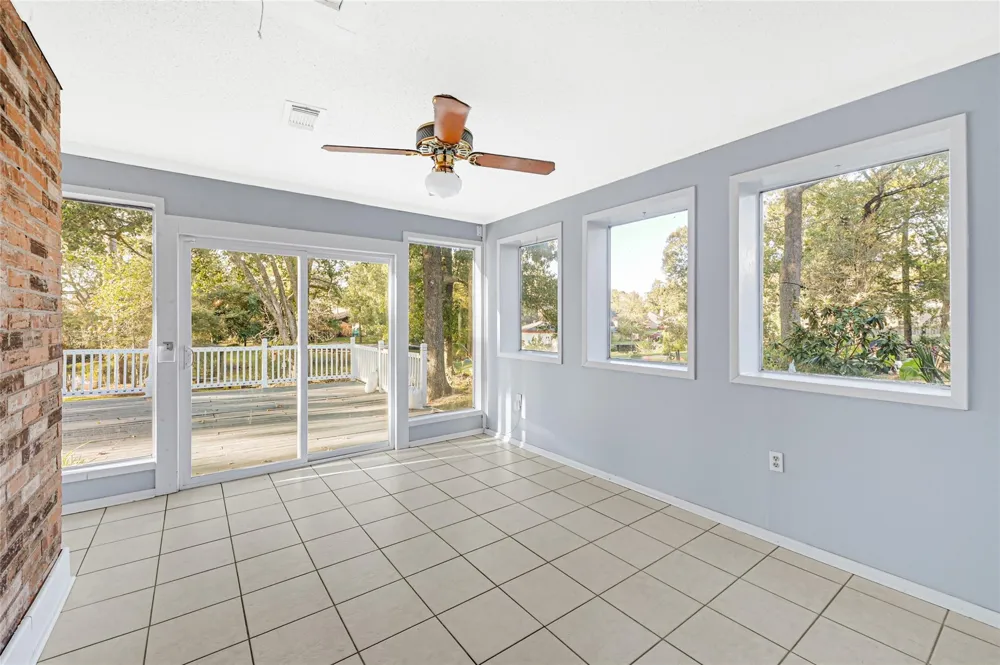 2106 White Feather Trail Crosby, TX 77532