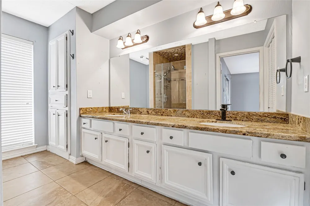 2106 White Feather Trail Crosby, TX 77532
