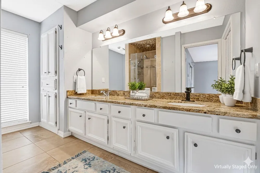 2106 White Feather Trail Crosby, TX 77532