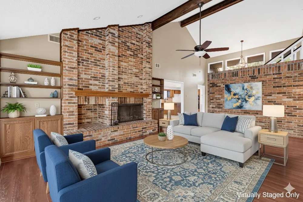 2106 White Feather Trail Crosby, TX 77532