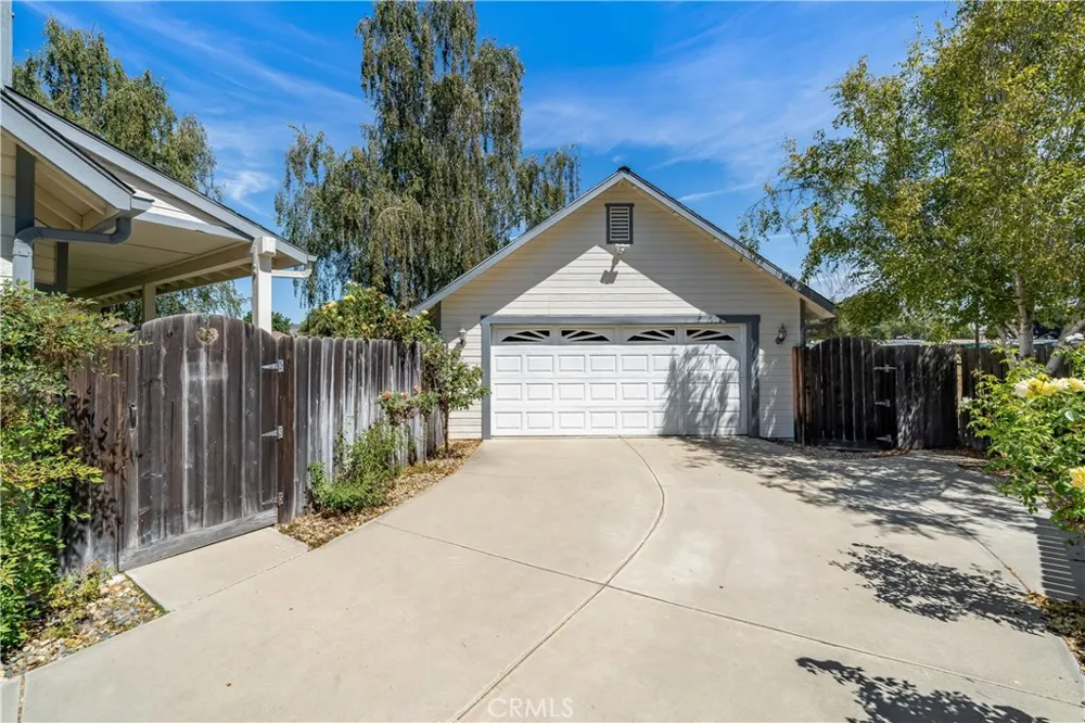 841 Coiner Court Los Alamos, CA 93440