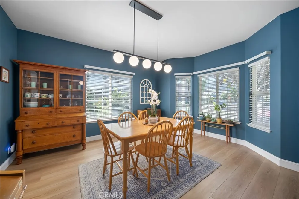 841 Coiner Court Los Alamos, CA 93440