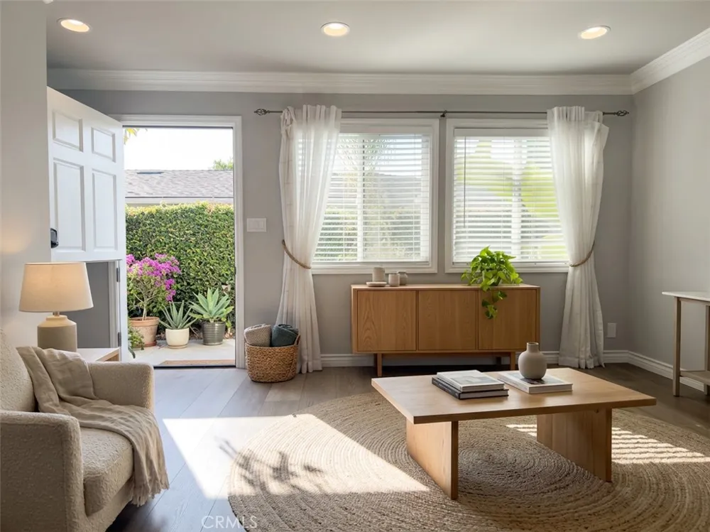 322 Ogle Street #Unit C Costa Mesa, CA 92627