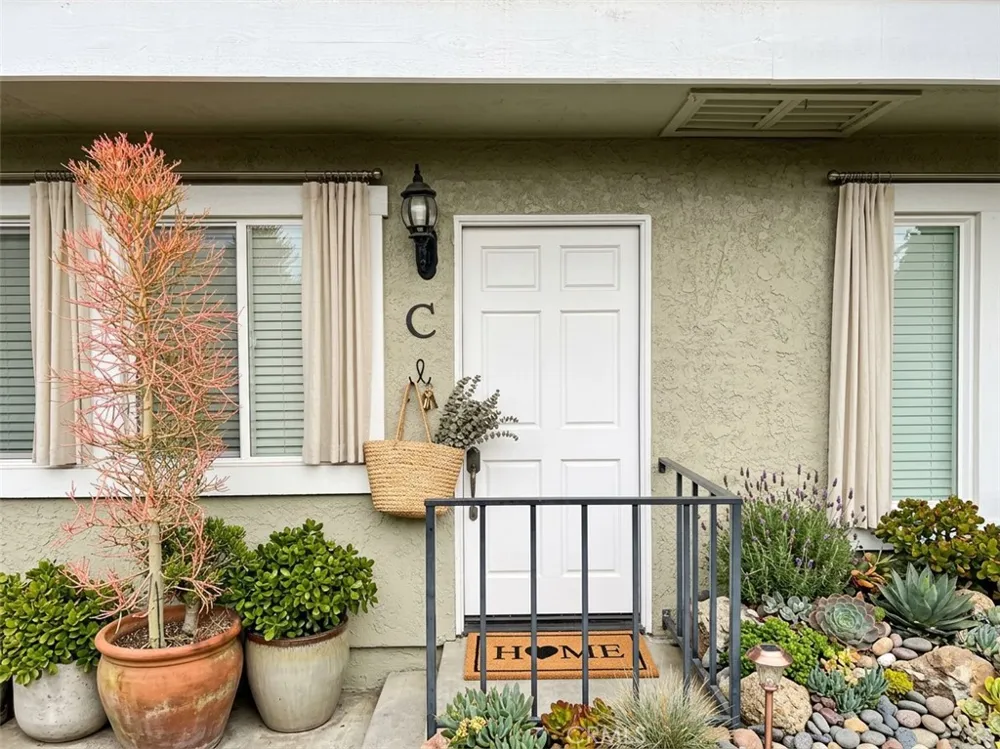 322 Ogle Street #Unit C Costa Mesa, CA 92627
