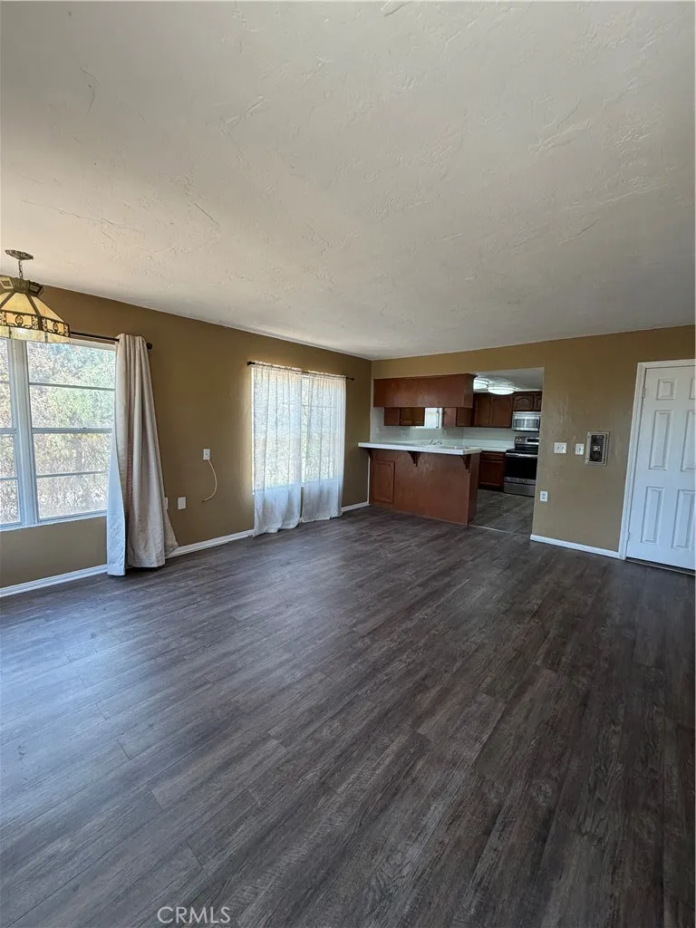 35600 Mitchell Murrieta, CA 92562